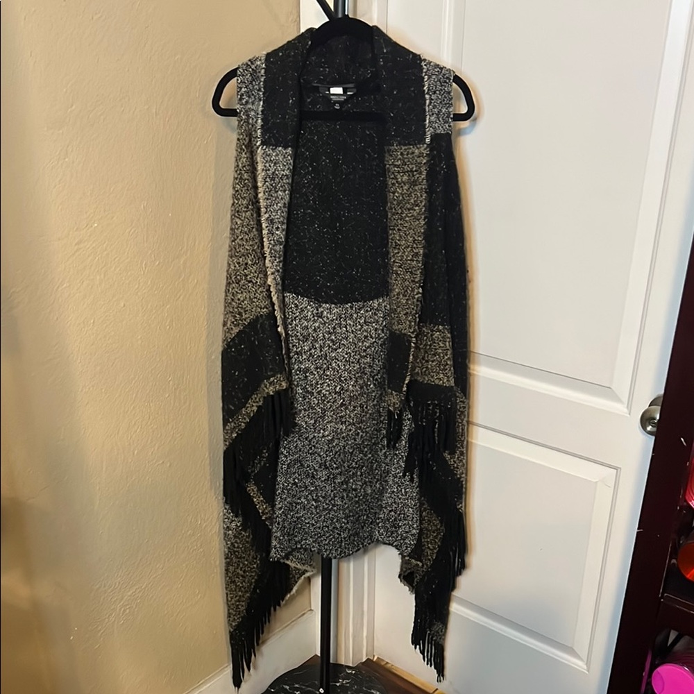 Simply Vera Vera Wang Black and Gray Shrug with Waterfall Hem